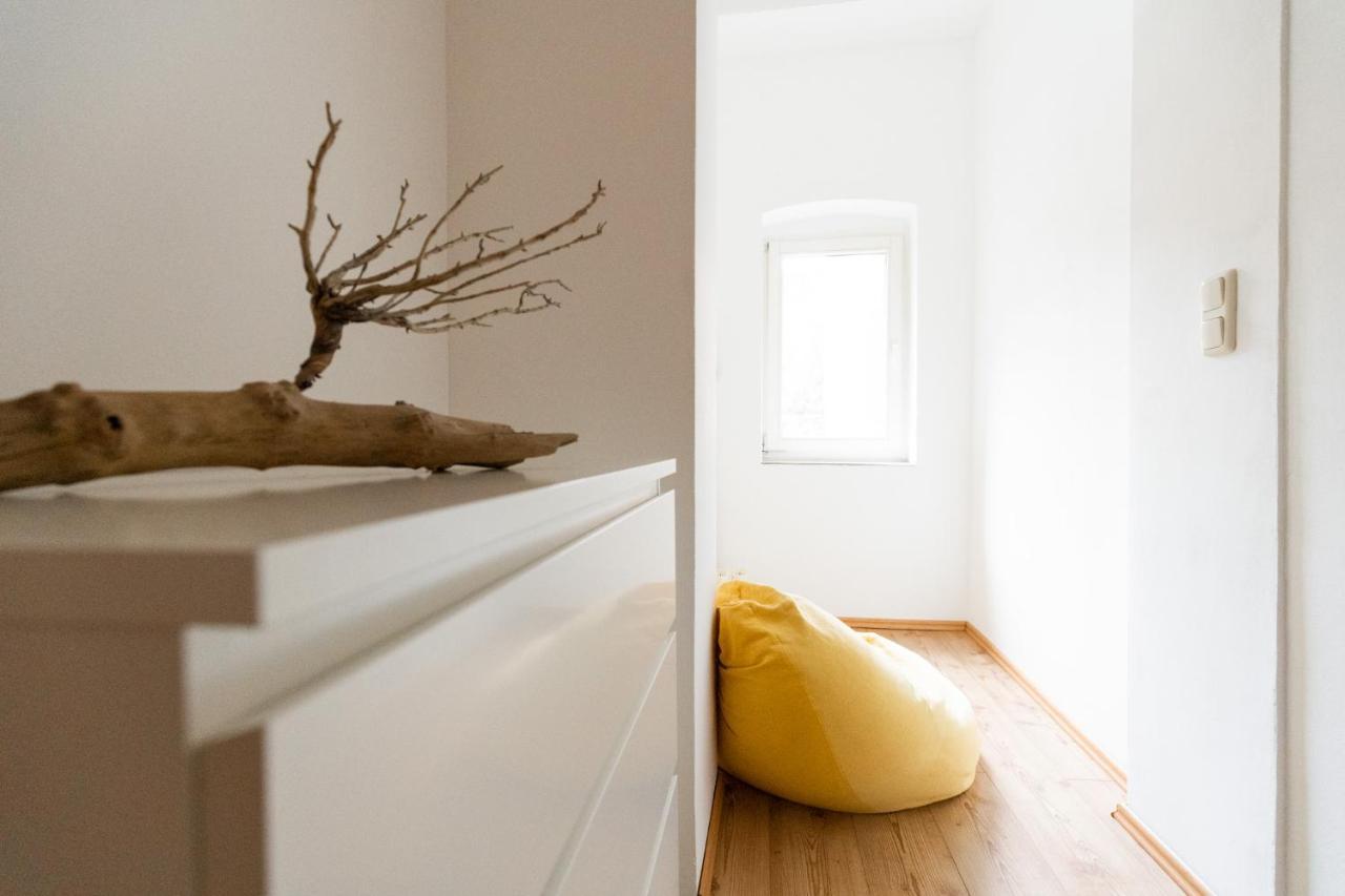 Altbau-studio 230m² Mit Wintergarten Bis 10 Pers. Erfurt