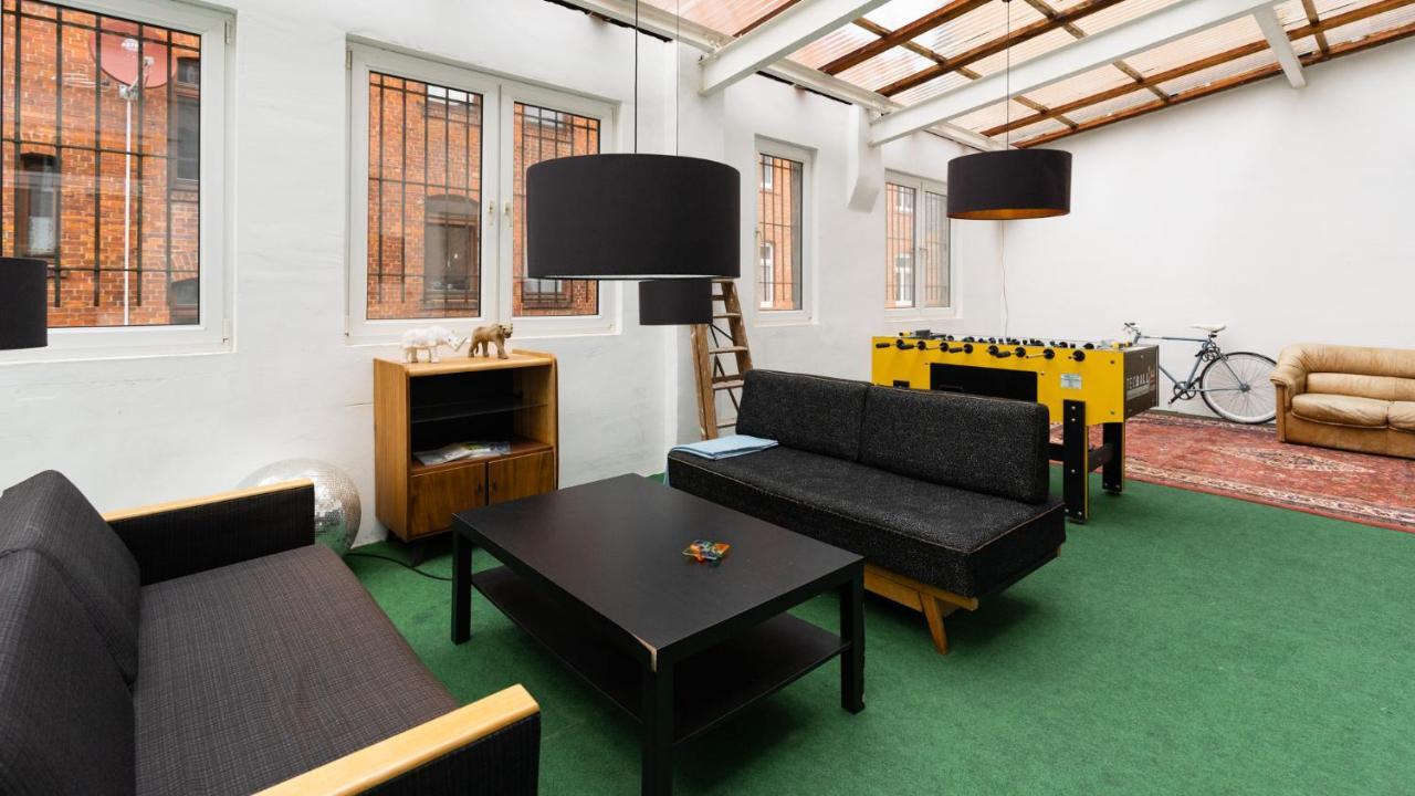 Altbau-studio 230m² Mit Wintergarten Bis 10 Pers. Apartment Erfurt
