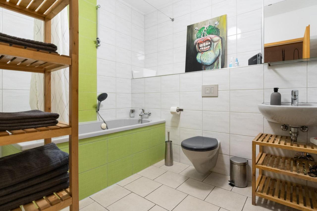 Altbau-studio 230m² Mit Wintergarten Bis 10 Pers. *